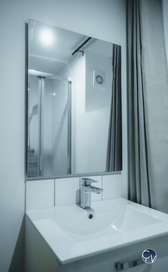 Appartement Neuf Et Moderne Dans Le Centre Ville Bagnols-sur-Ceze Luaran gambar